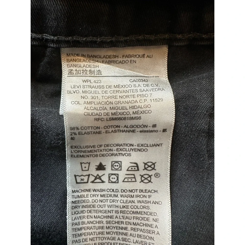 Signature Levis Strauss Athletic Fit Jeans Mens 38x32 (35x28.5) Black Denim Pant
